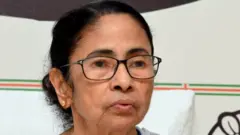 மம்தா பானர்ஜி 