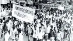 பராசக்தி, பொள்ளாச்சி துப்பாக்கிச் சூடு, மொழிப் போராட்டம்