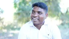 26 वर्षांचा शंकर अरुण भिल हा भिल्ल आदिवासी समाजातून येतो. 