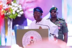 Aworan ààrẹ Tinubu 