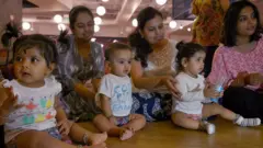 తల్లులు, పిల్లలు 