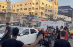 "صدمة" بعد تأكيد إسرائيل استهداف سيارات إسعاف أمام مستشفى الشفاء في غزة