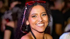 Ana Clara Machado sorri em foto