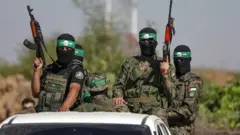 பாலத்தீனம்: ஹமாஸில் மாத சம்பளம் மட்டுமே ரூ.250 கோடி - நிதி அளிப்பது யார்?