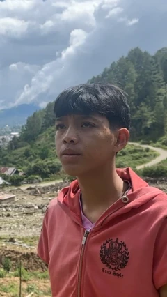 'Makam orang tua saya hilang tertimbun longsor'