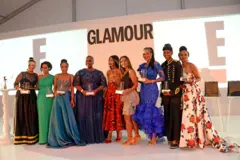 Les lauréates du prix Glamour Farah Fortuner, Kefilwe Mabote, Thabile Ngwato, Dr Sindi Van Zyl, la rédactrice en chef de Glamour Asanda Sizani, Candice Lawrance, Connie Ferguson, Thokozani Ndaba et Doreen Morris lors de la cérémonie Glamour Women of the Year 2018 au Mall of Africa, le 3 novembre 2018 à Midrand, en Afrique du Sud. 