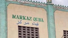 Dhageyso: Maxaa keenay in masaajidkan laba immaam hal mar ay salaad tujiyaan?