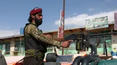 افغانستان، پاکستان