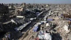 Ruínas da Faixa de Gaza após bombardeios de Israel