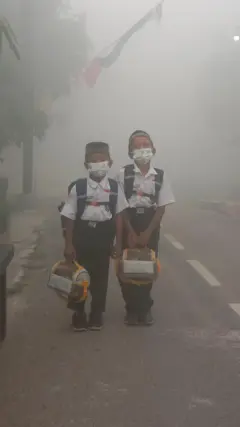 Karhutla kepung Kalimantan, warga keluhkan kabut asap
