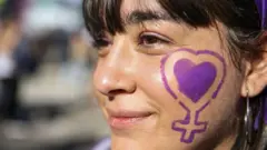 Kila mwaka, watu duniani kote huadhimisha Siku ya Kimataifa ya Wanawake