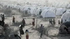 መዓስከር ስደተኛታት ዳዳብ