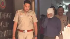 పోలీసులతో అఫ్తాబ్ 