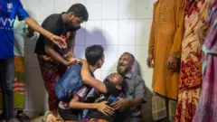 ঢাকা মেডিকেল কলেজ হাসপাতালে অভ্যুত্থানে নিহতের স্বজনের আহাজারি