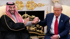 Ilma mootii Sa'uudii Mohammad bin Salmaan fi Doonaald Tiraamp
