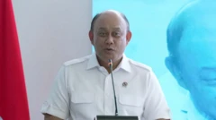 Kepala BGN, Dadan Hindayana mengapresiasi laporan ICW ke KPK soal dugaaan korupsi sertifikasi halal dalam program MBG. Kata dia, pembayaran sertifikasi halal nantinya akan diawasi ketat.