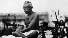 सत्य, अहिंसा आणि सत्याग्रहाच्या मार्गाने आपल्या मागण्या मान्य करवून घेता येतात हे चंपारण्य सत्याग्रहानं भारताला दाखवून दिलं