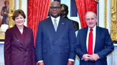 Tshisekedi ahagatiwe na Jim Risch hamwe na Jeanne Shaheen