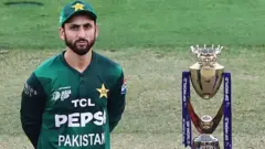 પાકિસ્તાનની ક્રિકેટ ટીમ, આઇસીસી ટી20 વર્લ્ડકપ 2026, ભારત સામેની મેચ ન રમે તો પાકિસ્તાનને શું નુકસાન, ક્રિકેટ ઇતિહાસની વિવાદાસ્પદ મેચો અને ટુર્નામેન્ટ, રાજકારણ અને ક્રિકેટ કેમ સાથે, બીબીસી ગુજરાતી 