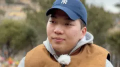 12.29 여객기 참사로 부모를 잃은 박근우(22) 씨가 BBC와 인터뷰를 하고 있다.