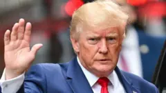 ዶናልድ ትራምፕ