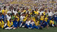 Elenco e comissão técnica da seleção brasileira de futebol, tetracampeã do mundo em 1994