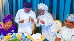Aworan Gomina Sanwo ati awọn agbaagba Oṣere