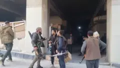 تلاش مخالفان برای «جلوگیری» از غارت بانک مرکزی و وزارت دارایی