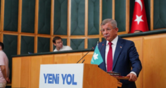 Davutoğlu, Gelecek Partisi'ni feshettiklerini açıkladı haber görseli