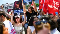 Çağlayan Adliyesi önünde düzenlenen Deniz Göktaş protestosu