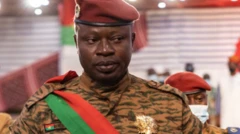 Paul-Henri Sandaogo Damiba est radié des forces armées en novembre 2024, avec 15 autres officiers, par les autorités militaires du Burkina Faso.