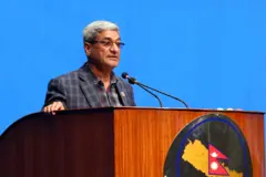 प्रतिनिधिसभामा बोल्दै गृहमन्त्री रमेश लेखक
