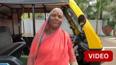 காணொளி: மகாராஷ்டிராவில் 65 வயதிலும் ஆட்டோ ஓட்டி சம்பாதிக்கும் மூதாட்டி