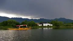 कश्मीर हाउसबोट