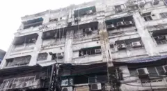 কলকাতার মির্জা গালিব স্ট্রিটের সেই ভবনটি, যেখানে সম্প্রতি অগ্নিকাণ্ডে নয়জন মানুষ প্রাণ হারিয়েছেন