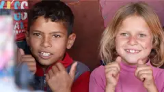 ህጻናት ለሰዓት በቀጥታ ቪዲዮ ከማሰራጨት ባለፈ አንዳንዴም ይለምናሉ