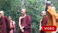 காணொளி: இலங்கையில் கேபிள் கார் விபத்தில் ஏழு புத்த துறவிகள் பலி