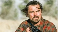 Leonardo DiCaprio caracterizado como Bob Ferguson en una escena de "Una batalla tras otra".