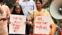 মজুরি বৃদ্ধির দাবিতে বেশ কয়েক দিন ধরে বিক্ষোভ করে আসছে পোশাক শ্রমিকরা।