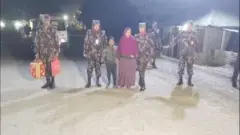 চাঁপাইনবাবগঞ্জের সোনামসজিদ সীমান্ত দিয়ে তাদেরকে ভারতে পাঠানো হয়