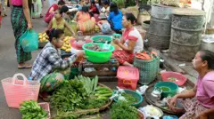 ကုန်စျေးနှုန်းကြီးမြင့်တဲ့ဒဏ်ကို အခြေခံအလုပ်သမားတွေ အဆိုးဆုံးခံကြရ