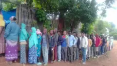 Namoota FIlachuuf hiriirarra jiran