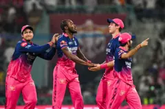 ஜோஃப்ரா ஆர்ச்சர் 3 விக்கெட்டுகள் கைப்பற்றினார்