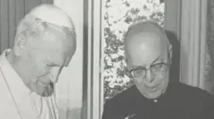 Le pape Jean-Paul II et Gabriele Amorth.