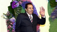બીબીસી ગુજરાતી ધર્મેન્દ્ર ફિલ્મ 