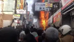 මෙම ගින්න නිසා පුද්ගලයන් විසි තුන්දෙනෙකු කොළඹ ජාතික රෝහලට ඇතුළත් කර තිබේ.