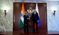রাশিয়ার উপ-প্রধানমন্ত্রী ডেনিস মন্তুরোভের সঙ্গে এস জয়শঙ্কর