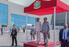 Rii'sulwasaaraha Itoobiya  Abiy Axmed ayaa goor dhaw kasoo degay magaalada Muqdisho  iyaoo halkaas uu kusoo dhaweeyay madaxweynaha Soomaaliya.