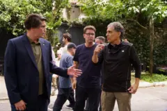 Jim Caviezel, Mario Frias e Cyrus Nowrasteh em gravação de filme sobre Bolsonaro