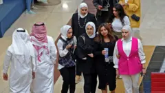 طلاب في جامعة الكويت